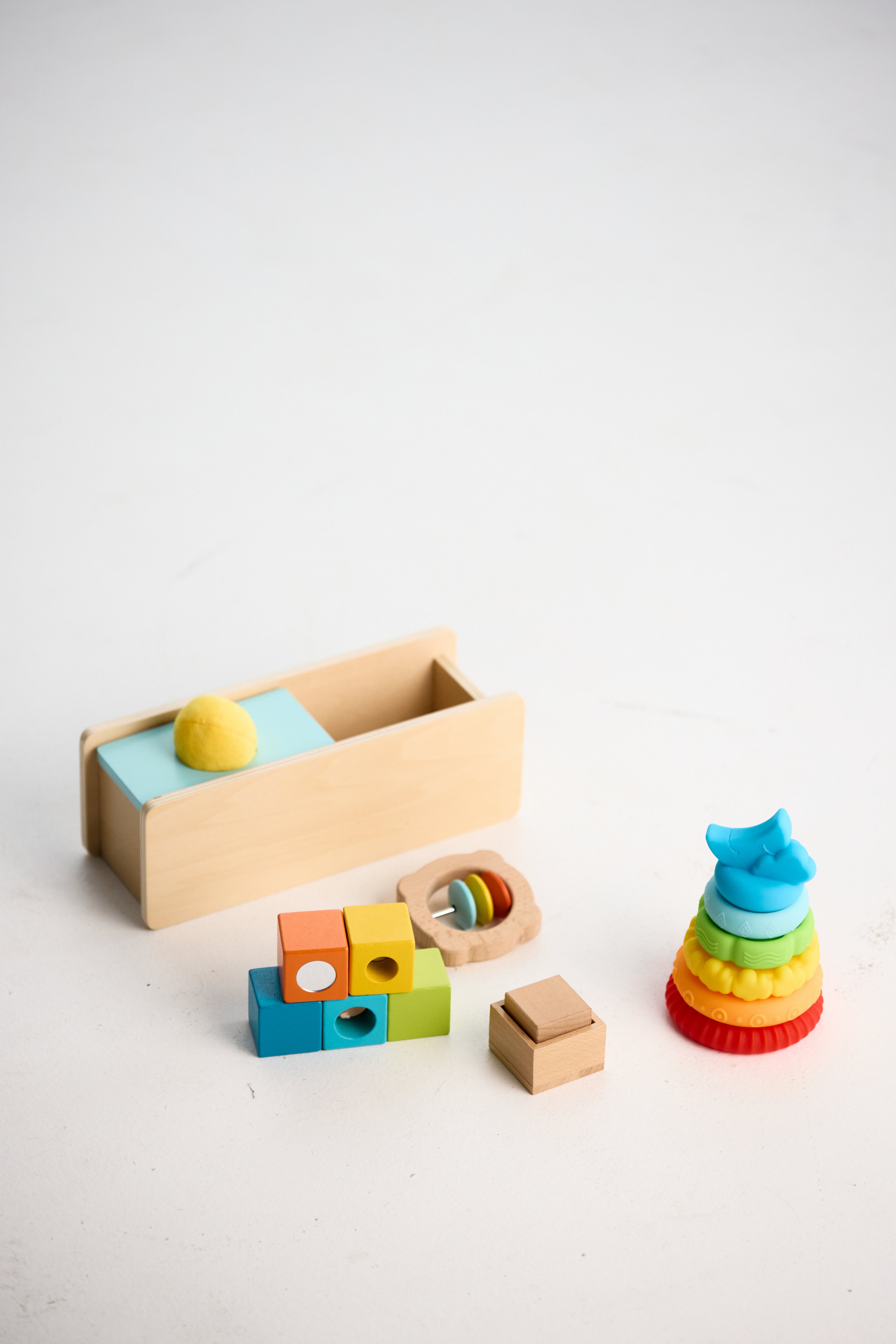 0-6 месеца: Първото докосване 