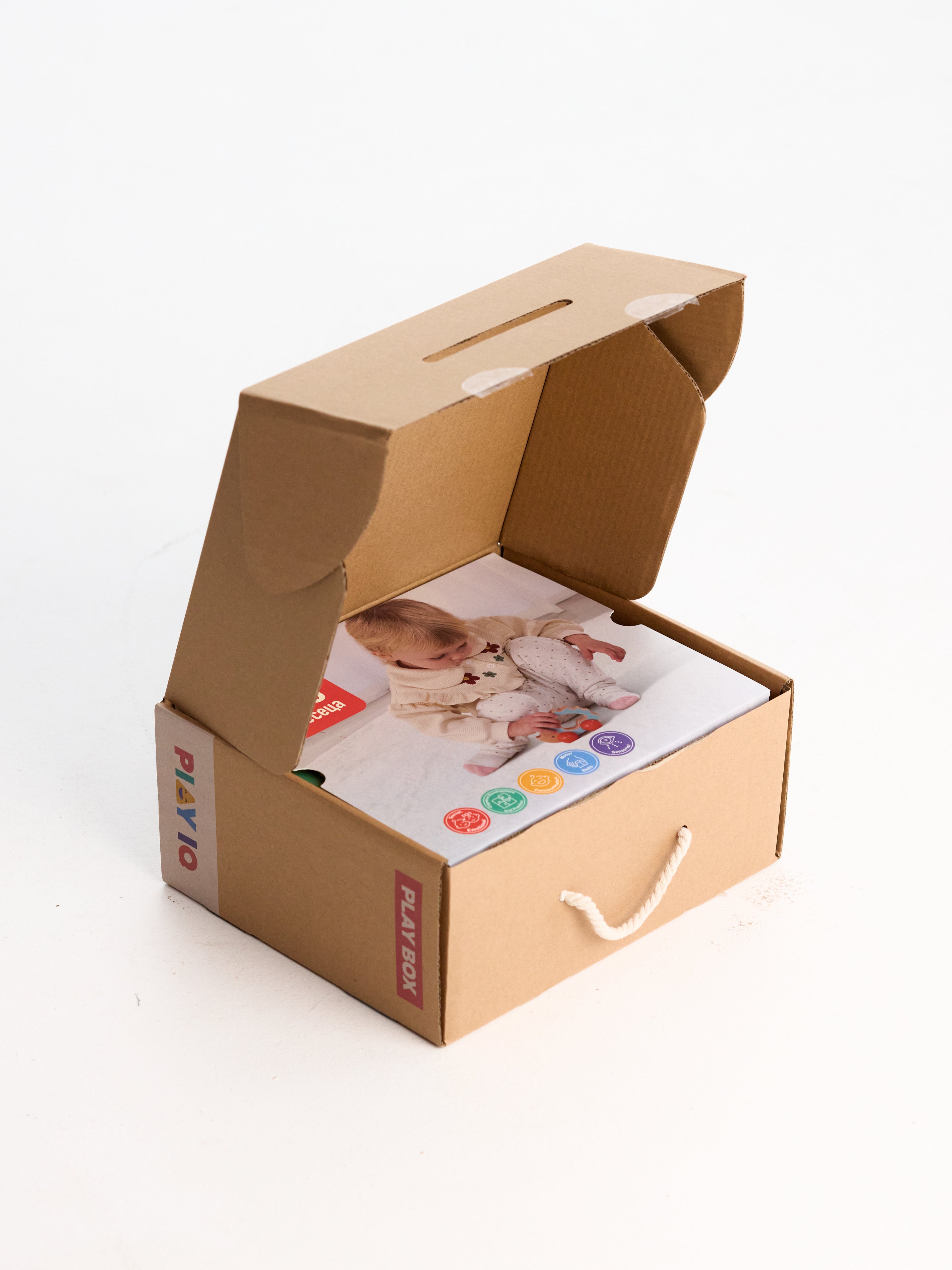 0-6 месеца: Първото докосване 